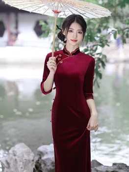 Yourqipao Осень Черный Сплошной Золотой Бархат Cheongsam Ретро Мода Элегантный Qipao Китайский Традиционный Стиль Вечернее Платье Для Женщин