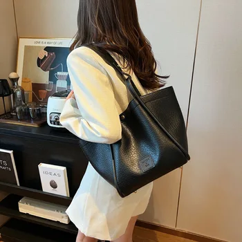 Нишевый дизайн с утонченной ретро-сумкой на одно плечо в японском стиле большой вместимости