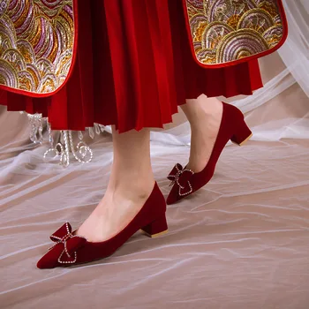  Обувь на тонком каблуке Сандалии Женские сексуальные туфли на шнуровке 2023 Остроконечный клин Скольжение на шпильке Африканский бежевый золотой кристалл Кроссдрессеры